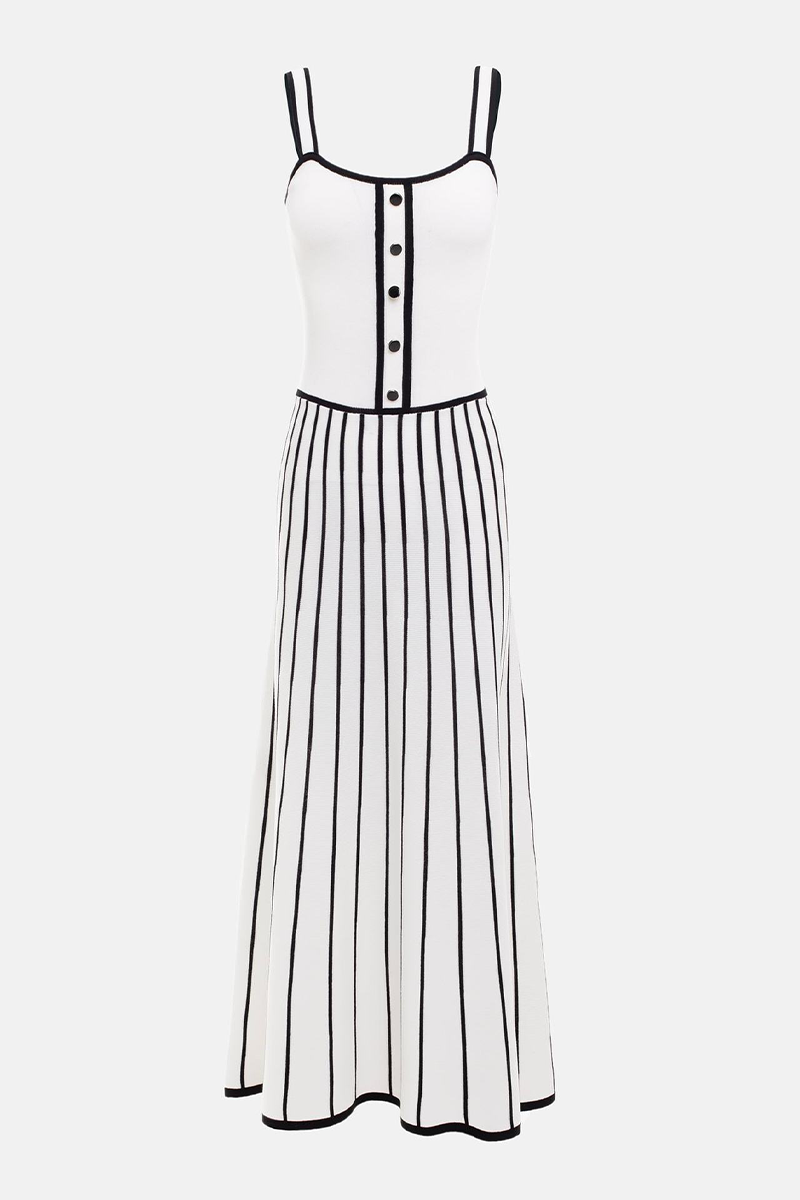 Gracefully Styled Dress for Any Occasion