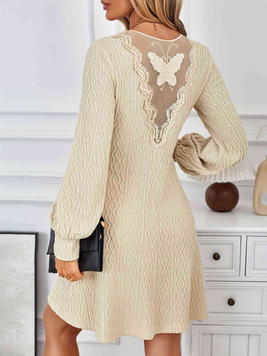 Well Tailored Dress with a Graceful Silhouette