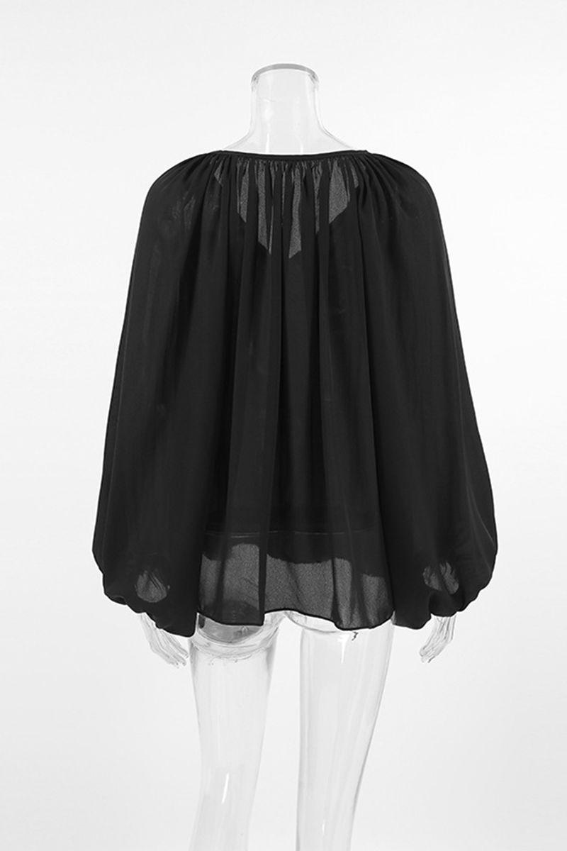 Sophisticated Blouse with a Clean Classic Look
