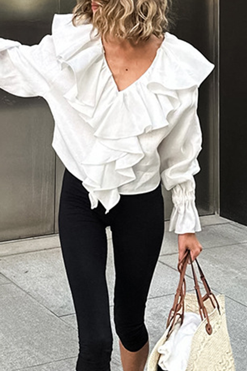 Gracefully Styled Blouse for Any Occasion
