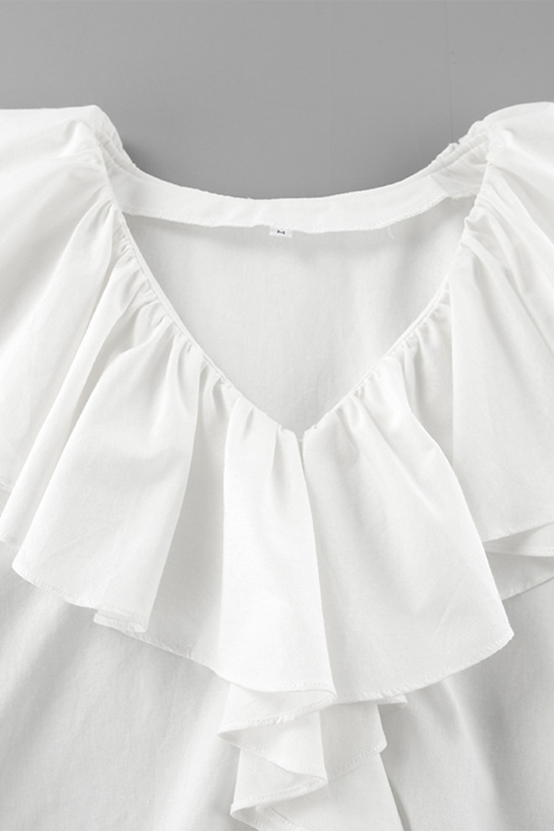 Gracefully Styled Blouse for Any Occasion