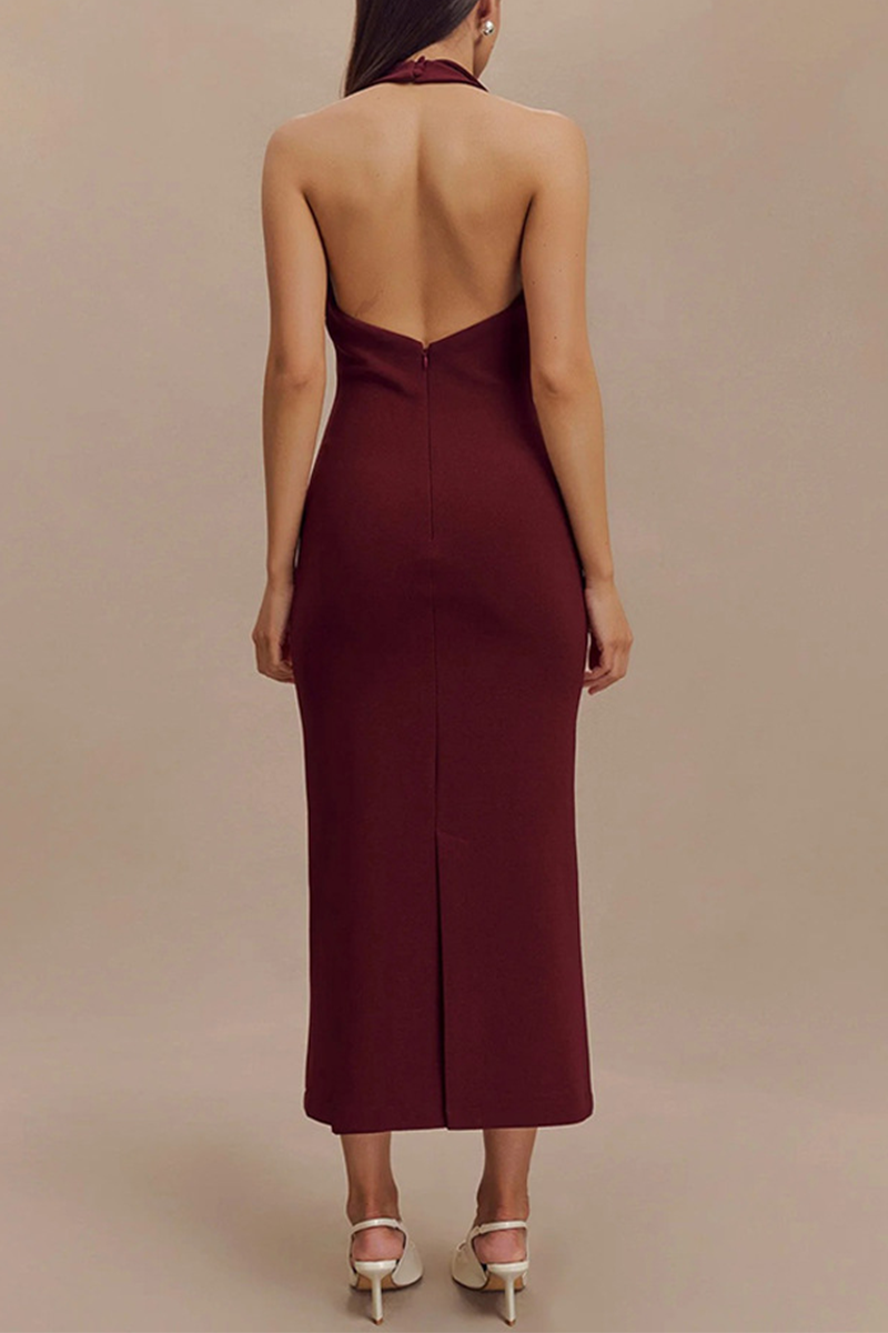 Beautifully Finished Dress in a Timeless Design