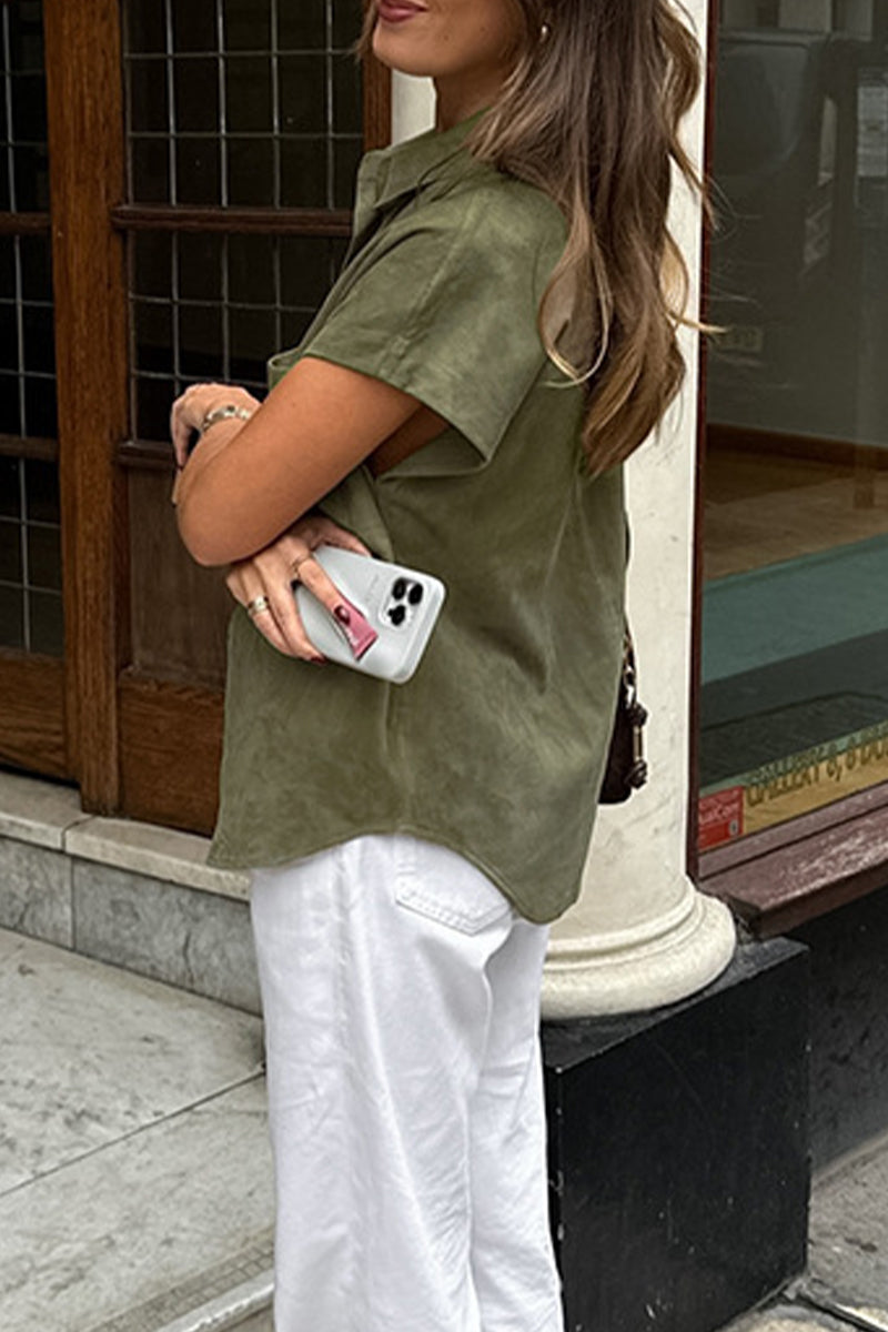 Effortlessly Elegant Blouse with a Timeless Design