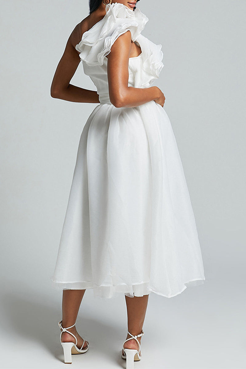 Classic Vintage Dress with a Flattering Fit