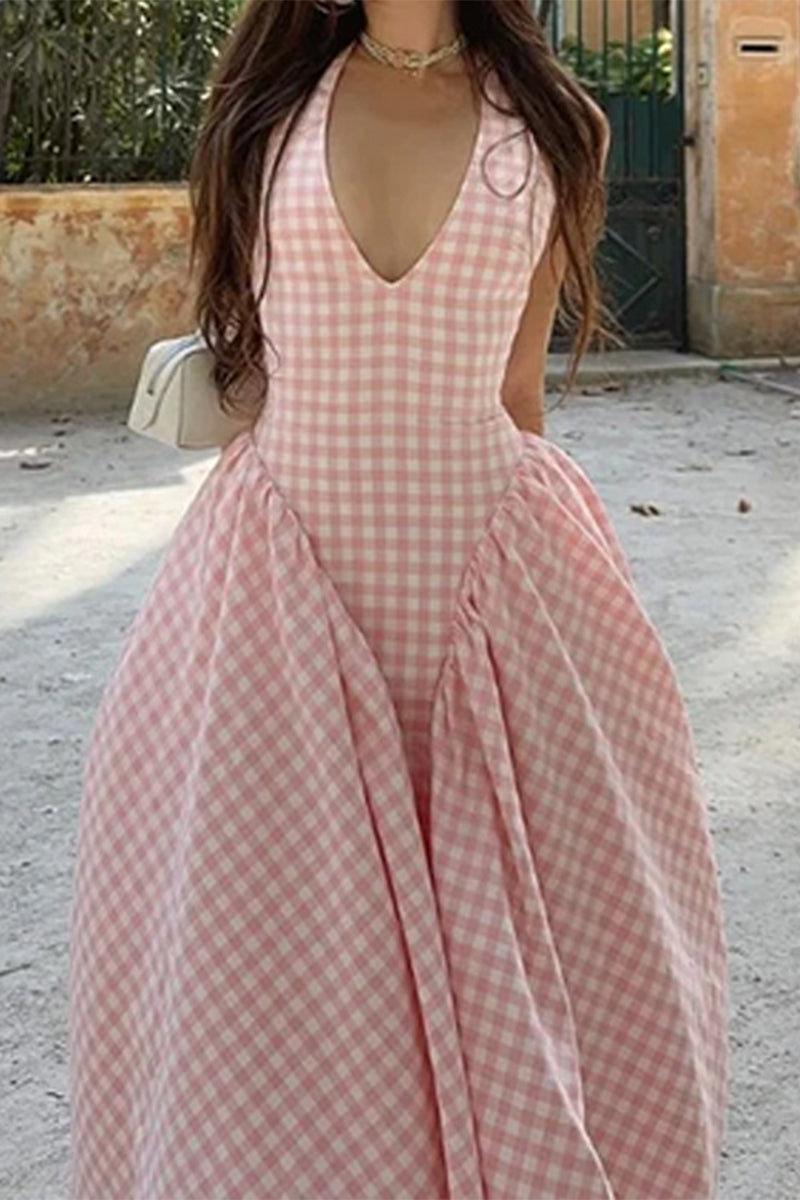 Sophisticated Dress with a Clean Classic Look