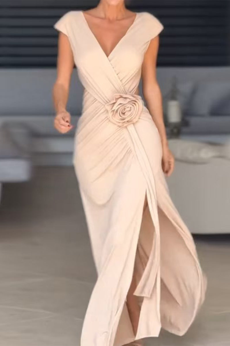 Polished Dress with an Effortless Classic Look