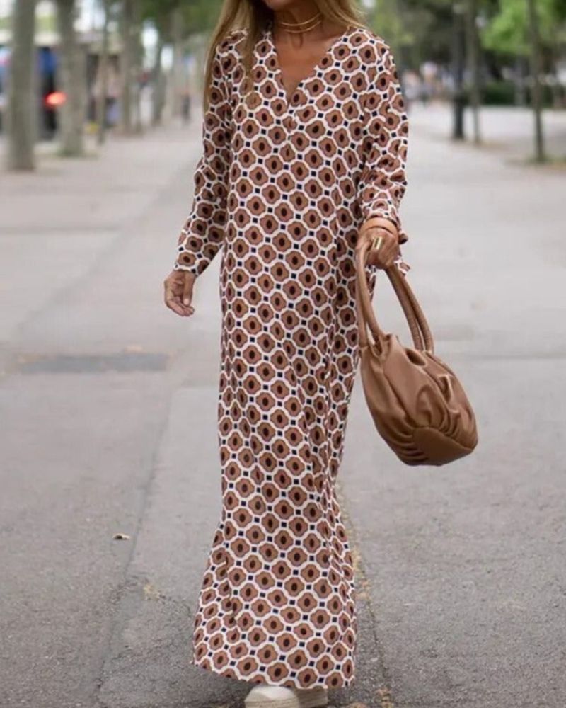 Gracefully Styled Dress for Any Occasion