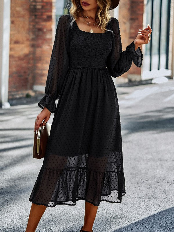 Gracefully Styled Dress for Any Occasion