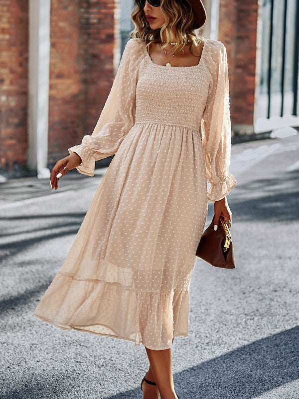 Gracefully Styled Dress for Any Occasion