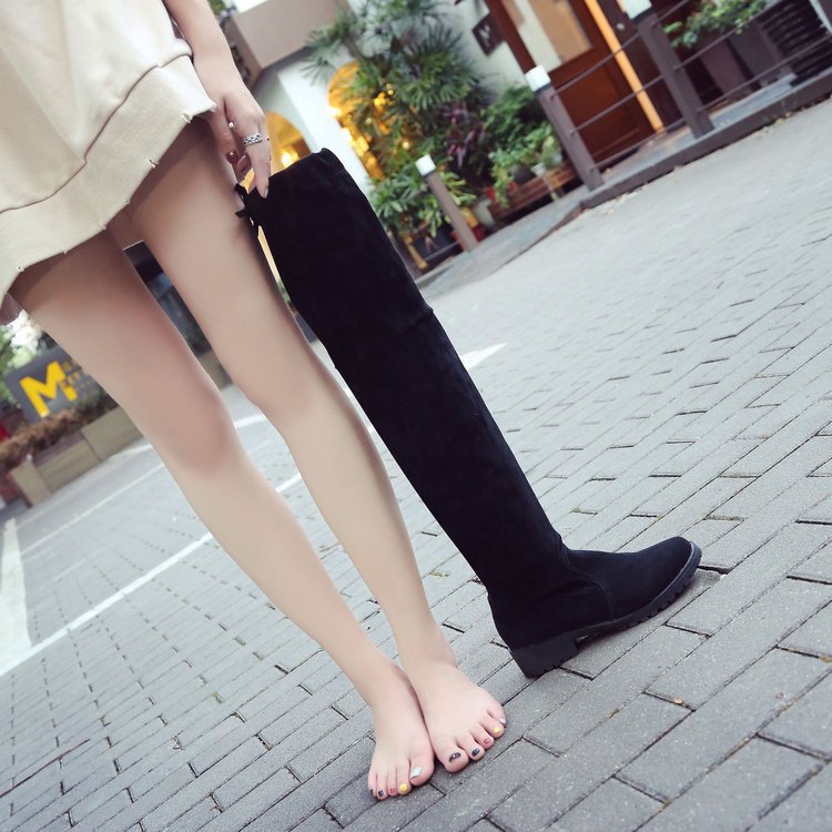 Graceful Orthopedic Boots for Modern Look