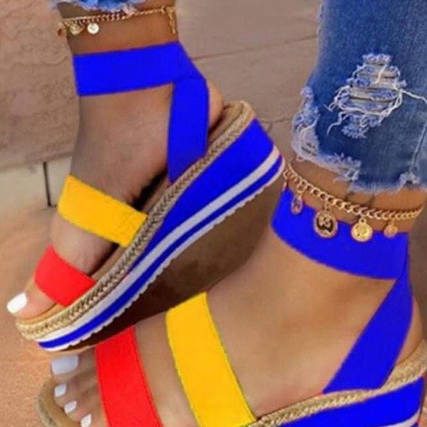Graceful Orthopedic Sandals for Modern Look