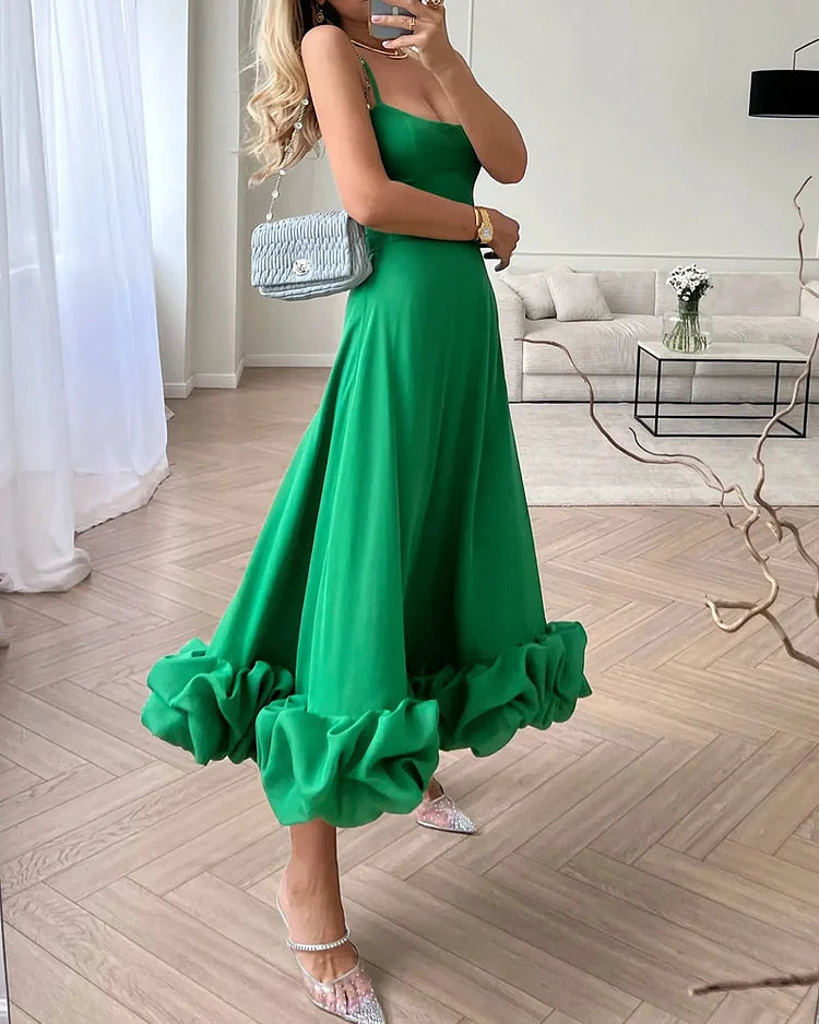 Effortlessly Elegant Dress with a Timeless Design