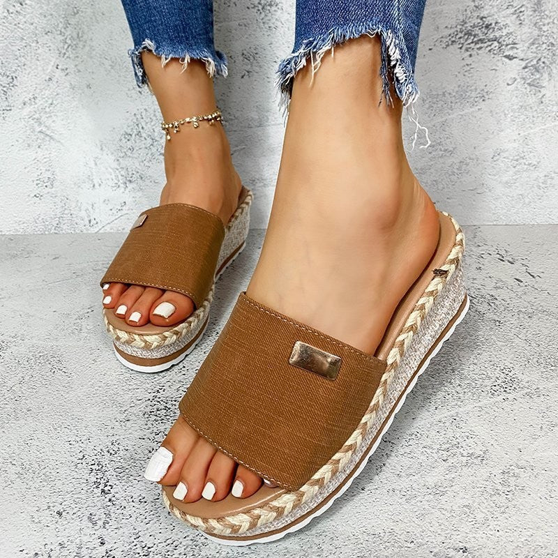 Graceful Orthopedic Sandals for Modern Look
