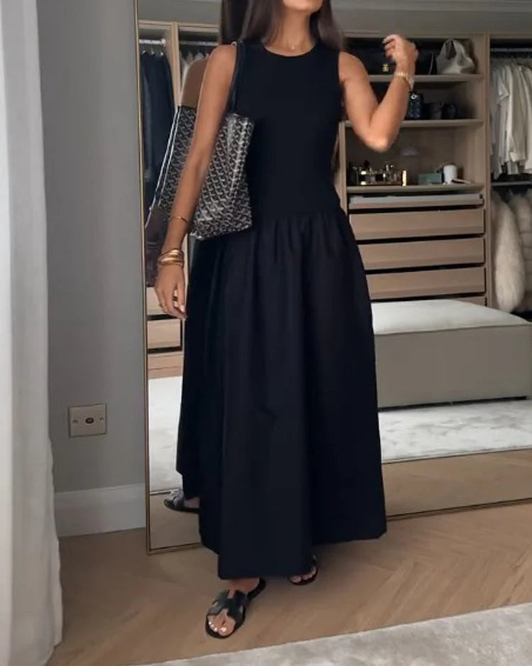 Sophisticated Dress with a Clean Classic Look