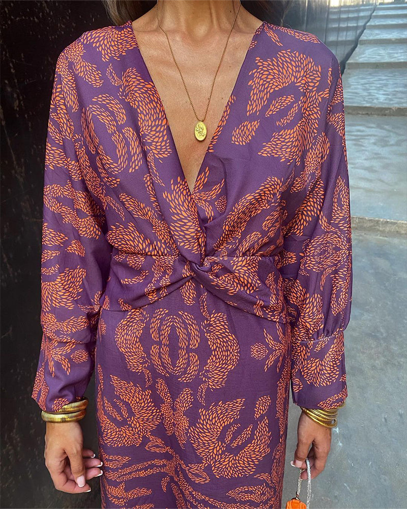 Well Tailored Dress with a Graceful Silhouette