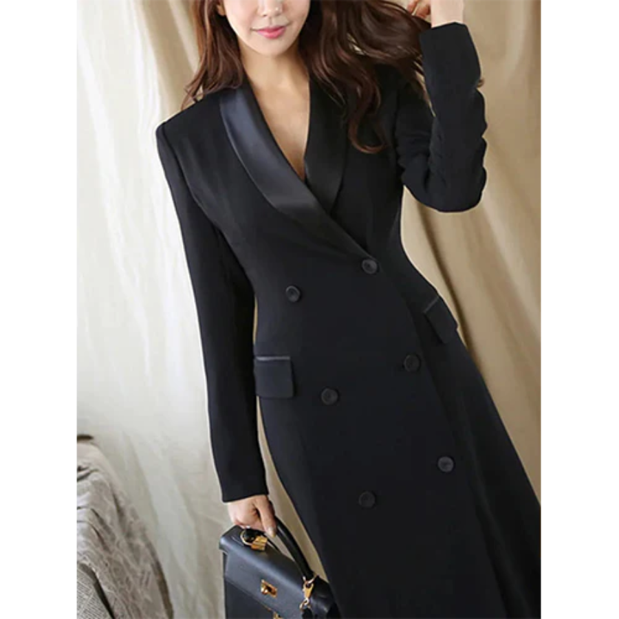Beautifully Finished Dress in a Timeless Design