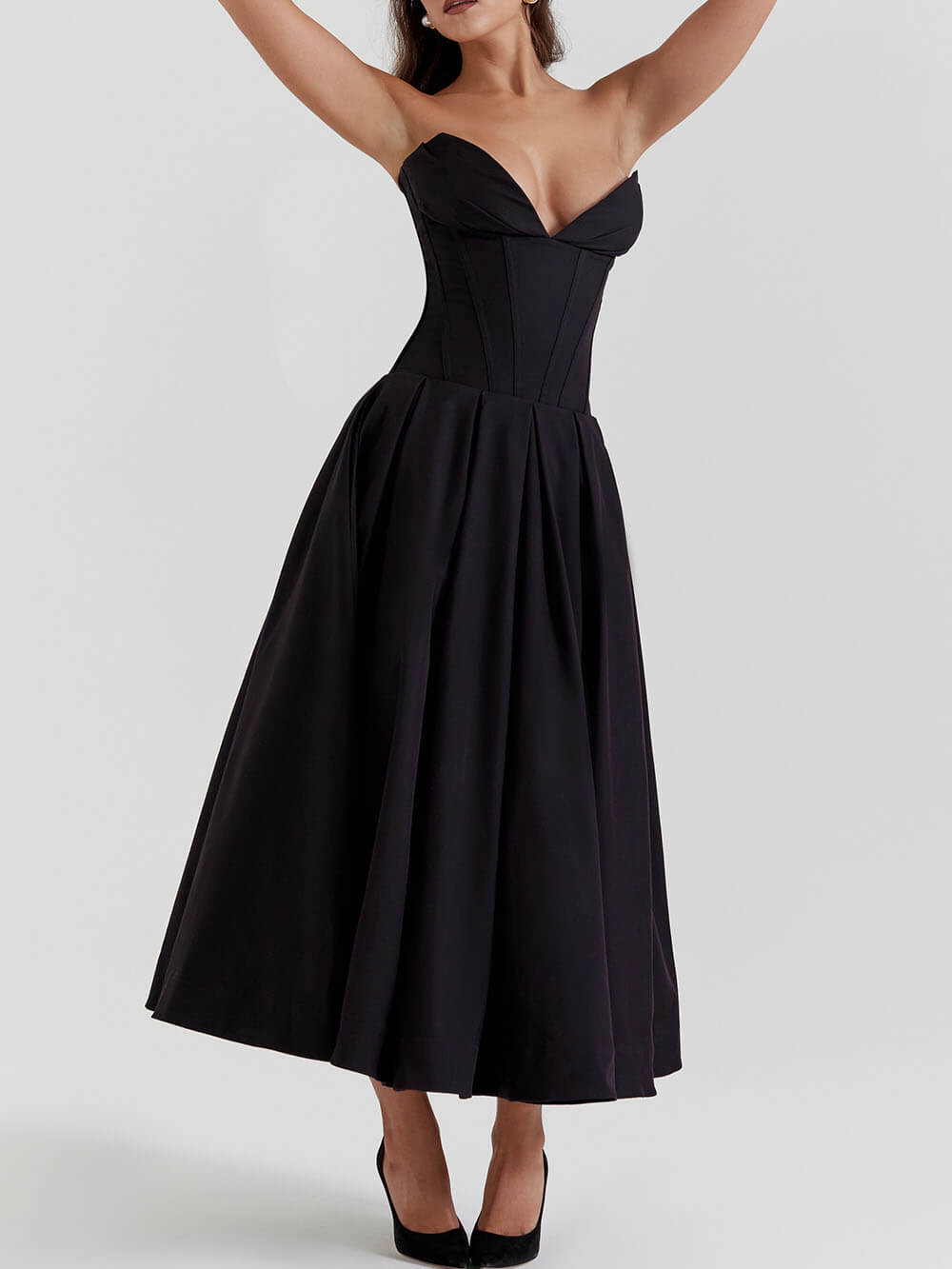 Classic Vintage Dress with a Flattering Fit