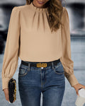 Well Tailored Blouse with a Graceful Silhouette