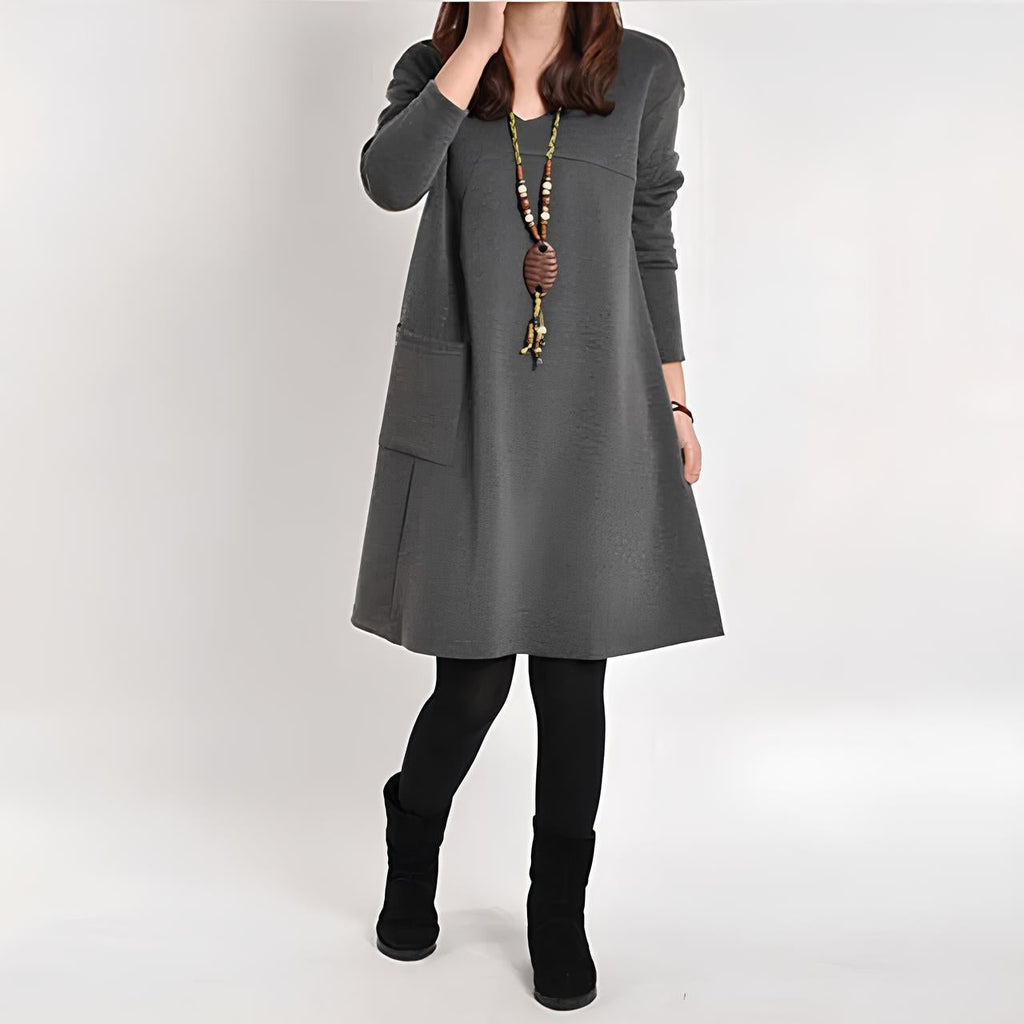 Gracefully Styled Dress for Any Occasion