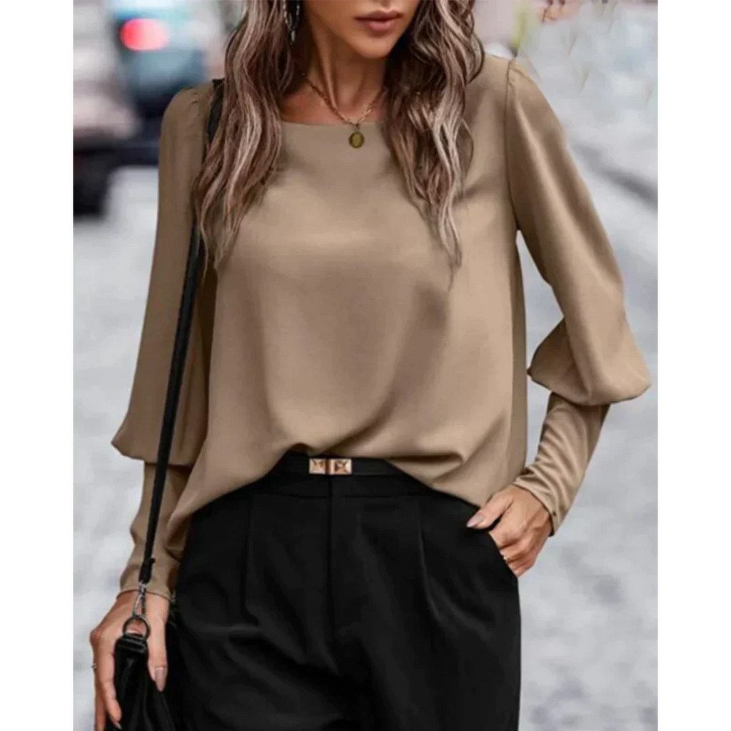 Elegantly Styled Blouse for Everyday Wear