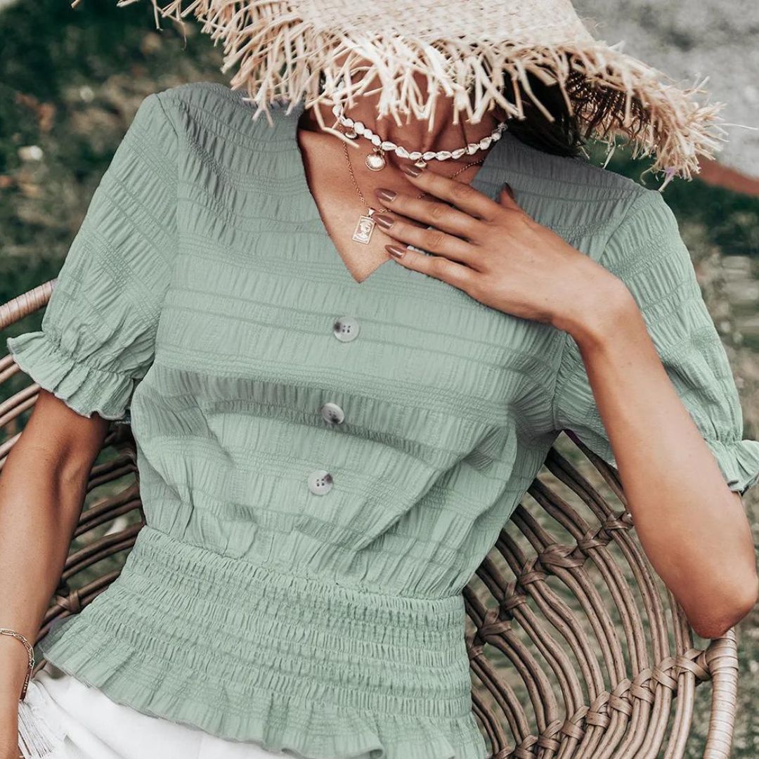 Elegantly Styled Blouse for Everyday Wear