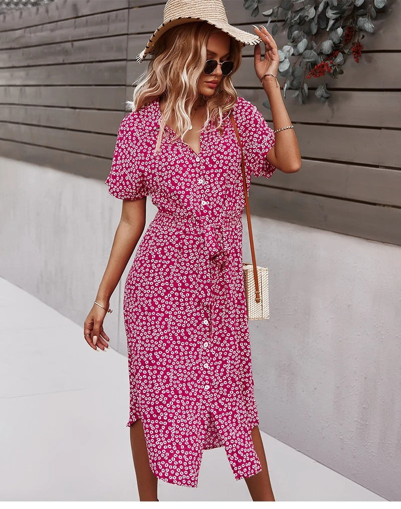 Beautifully Finished Dress in a Timeless Design
