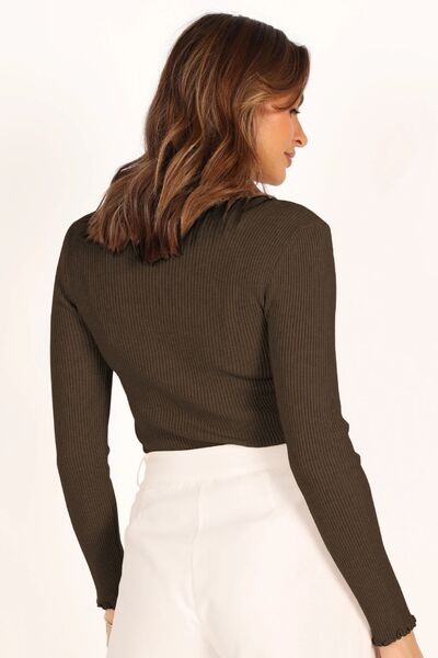 Well Tailored T-Shirt with a Graceful Silhouette