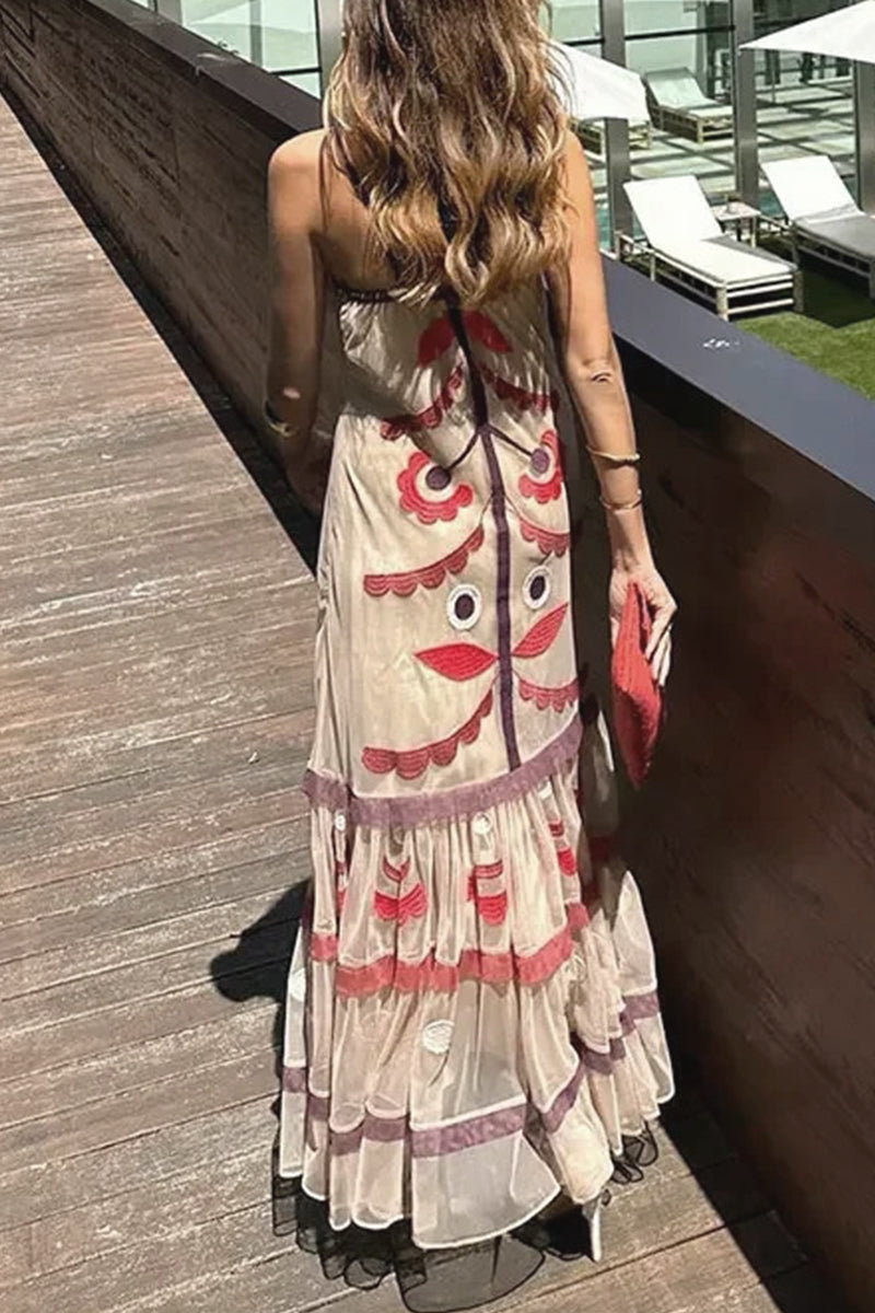 Beautifully Finished Dress in a Timeless Design