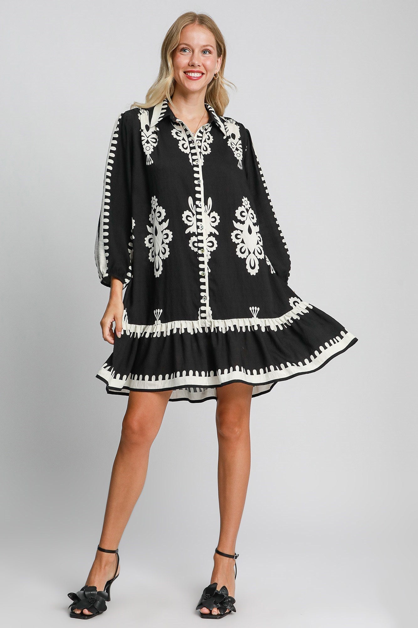 Gracefully Styled Dress for Any Occasion
