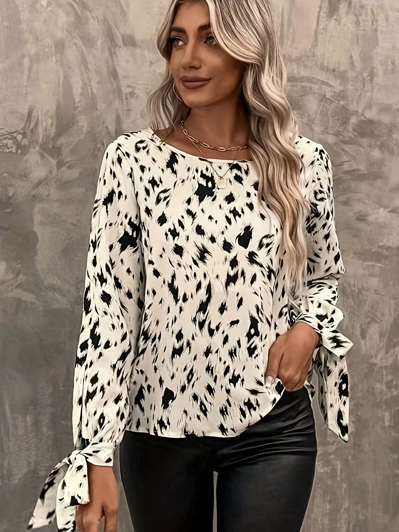 Classic Vintage & Enduringly Stylish Blouse