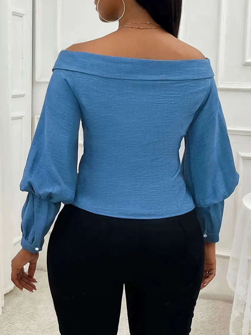 Sophisticated Blouse with a Clean Classic Look