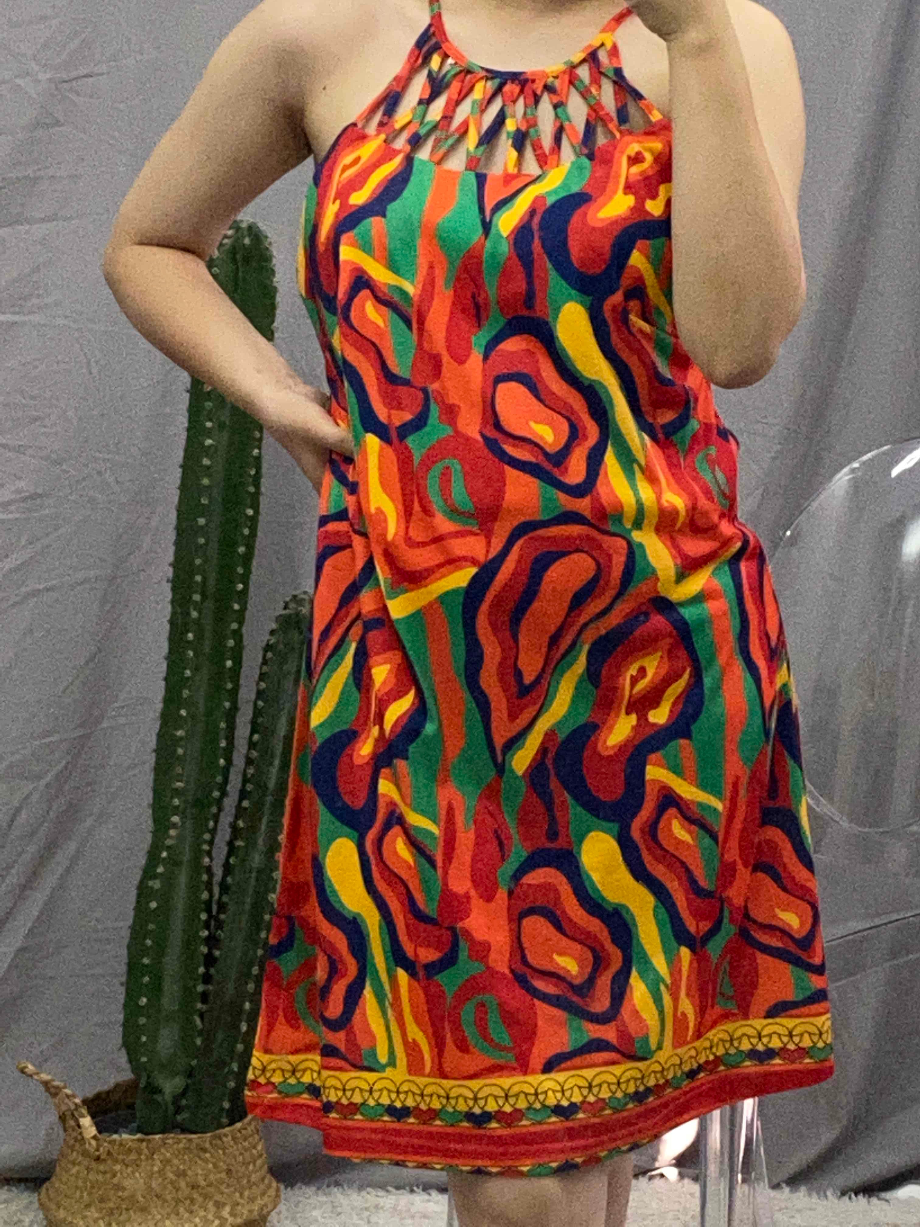 Classic Vintage Dress with a Flattering Fit