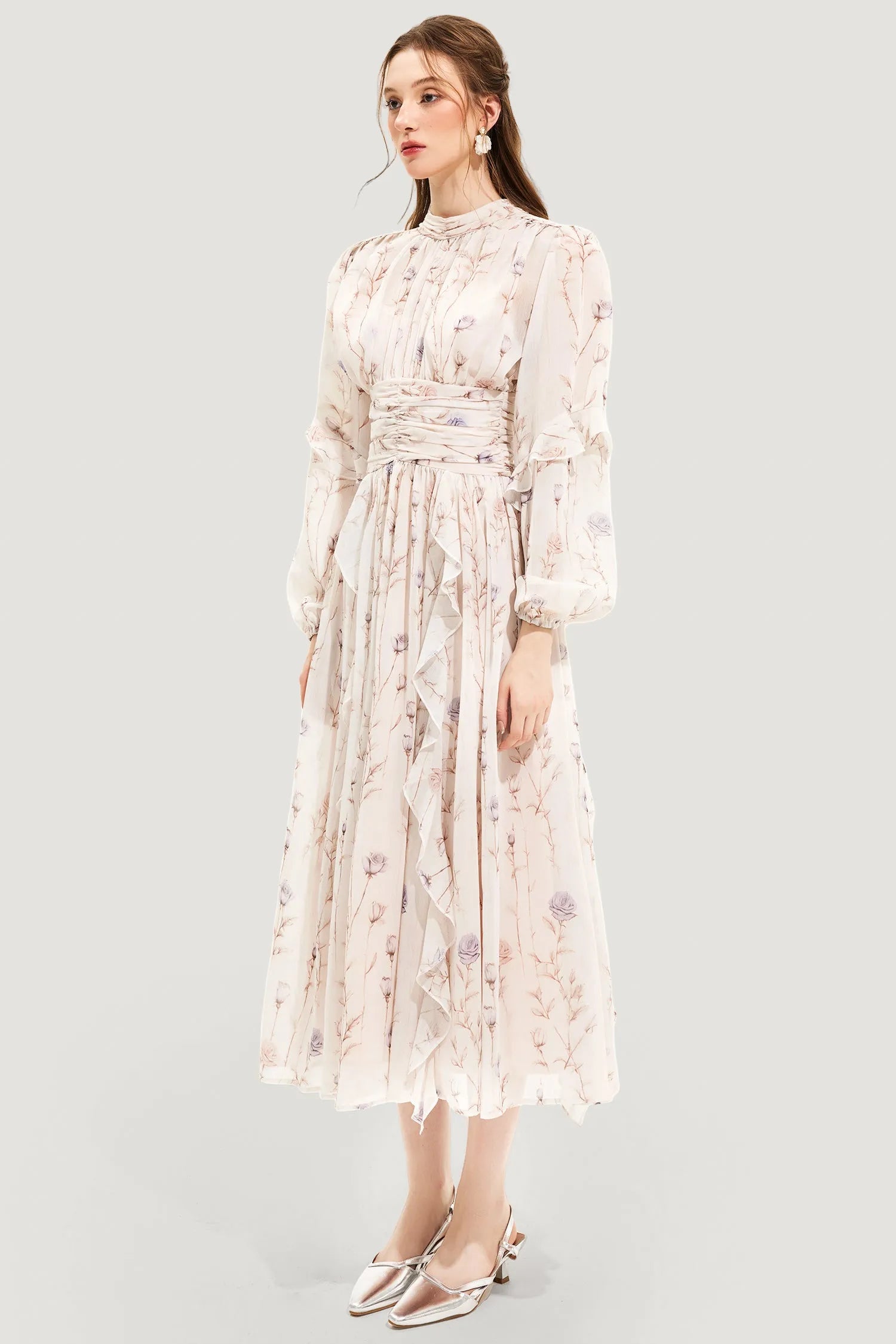 Classic Vintage Dress with a Flattering Fit