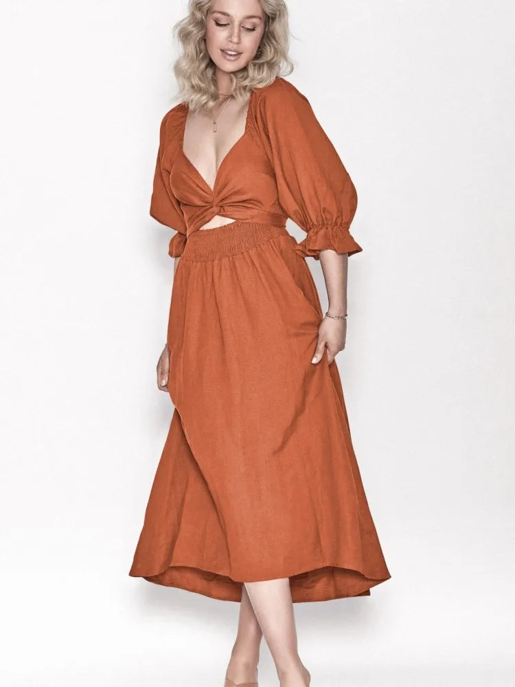 Beautifully Crafted Dress in a Classic Style