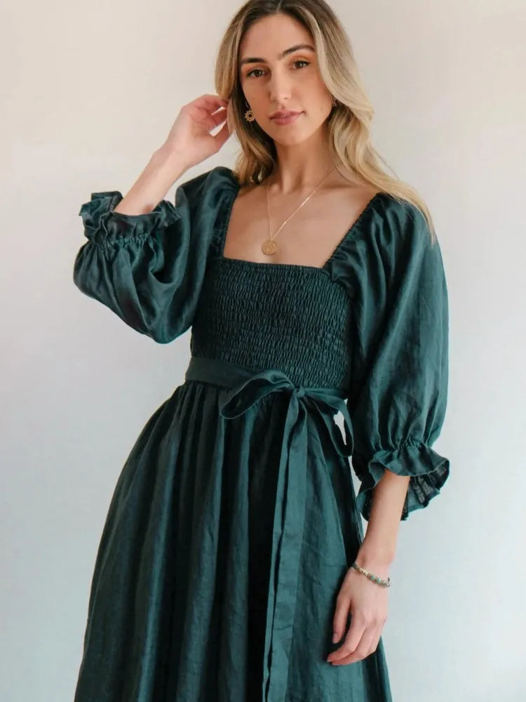Beautifully Crafted Dress in a Classic Style