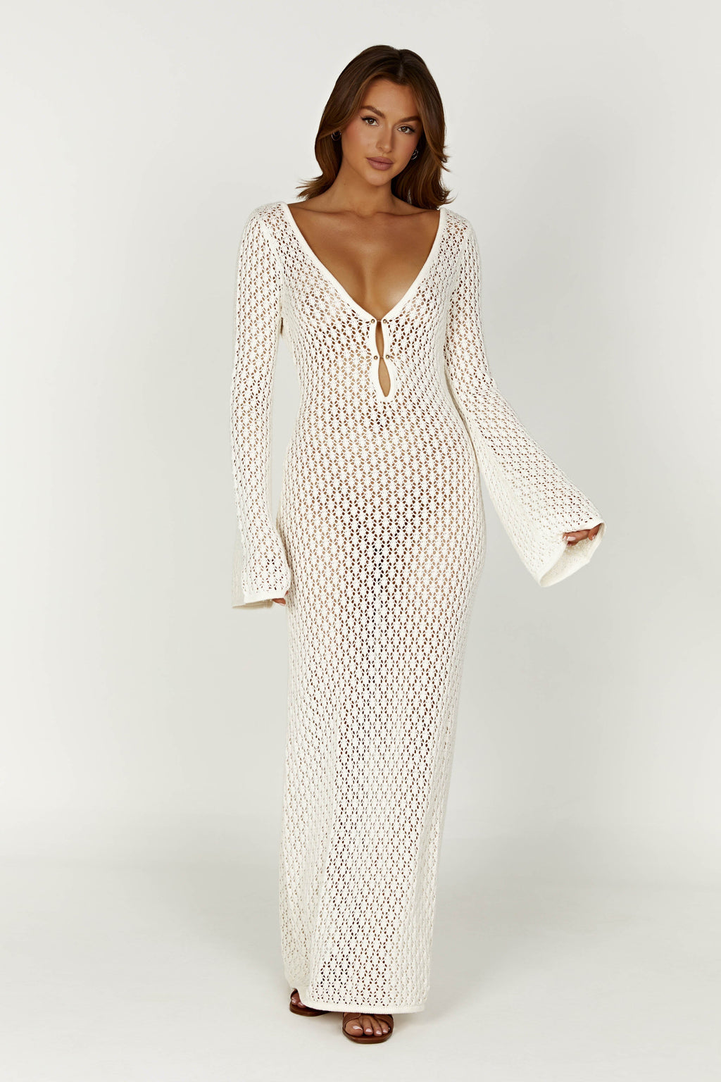 Effortlessly Elegant Dress with a Timeless Design