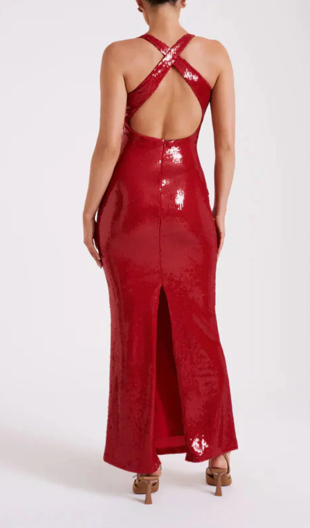 Gracefully Styled Dress for Any Occasion