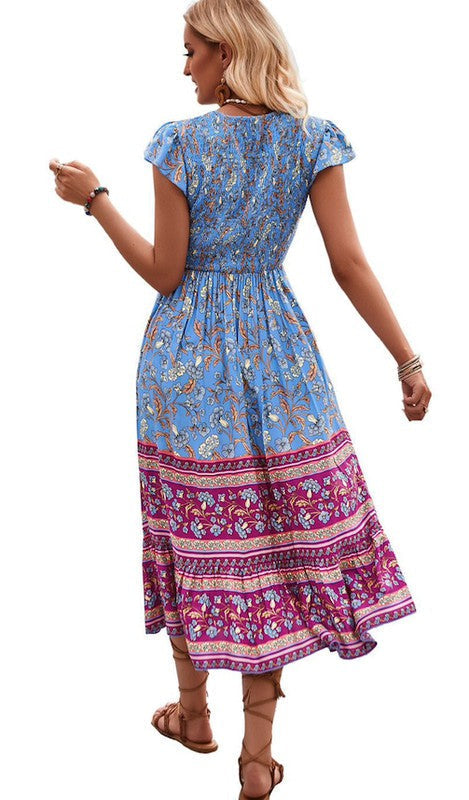 Beautifully Finished Dress in a Timeless Design