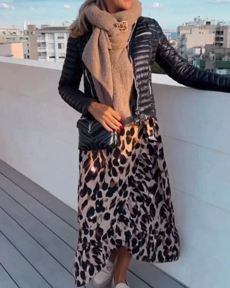 Sophisticated Dress with a Clean Classic Look
