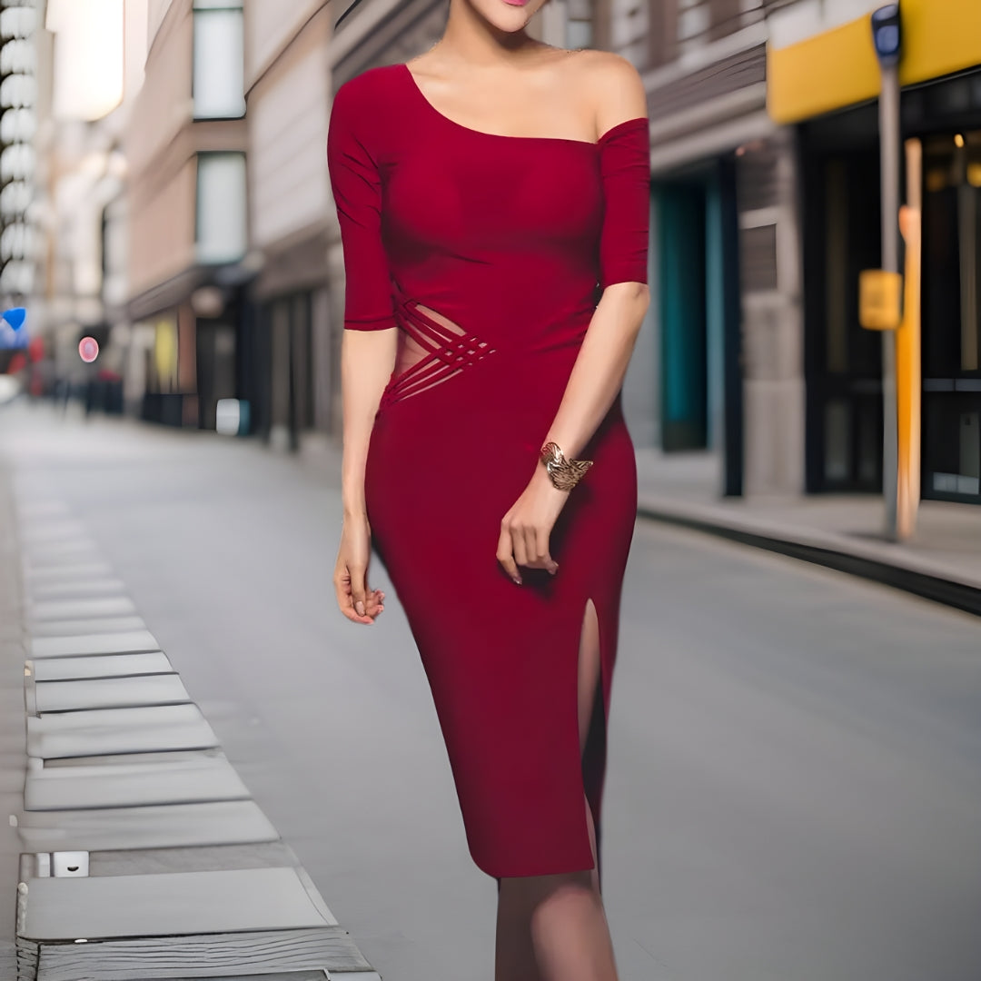 Beautifully Finished Dress in a Timeless Design