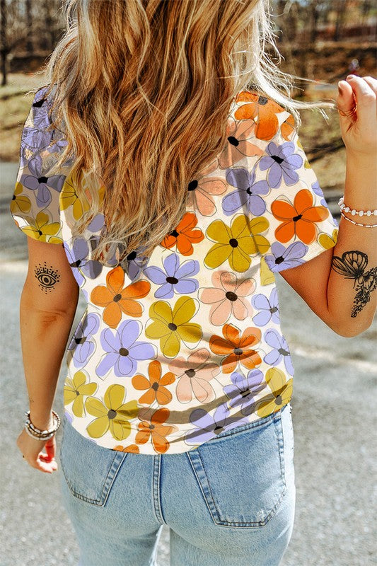 Effortlessly Elegant T-Shirt with a Timeless Design