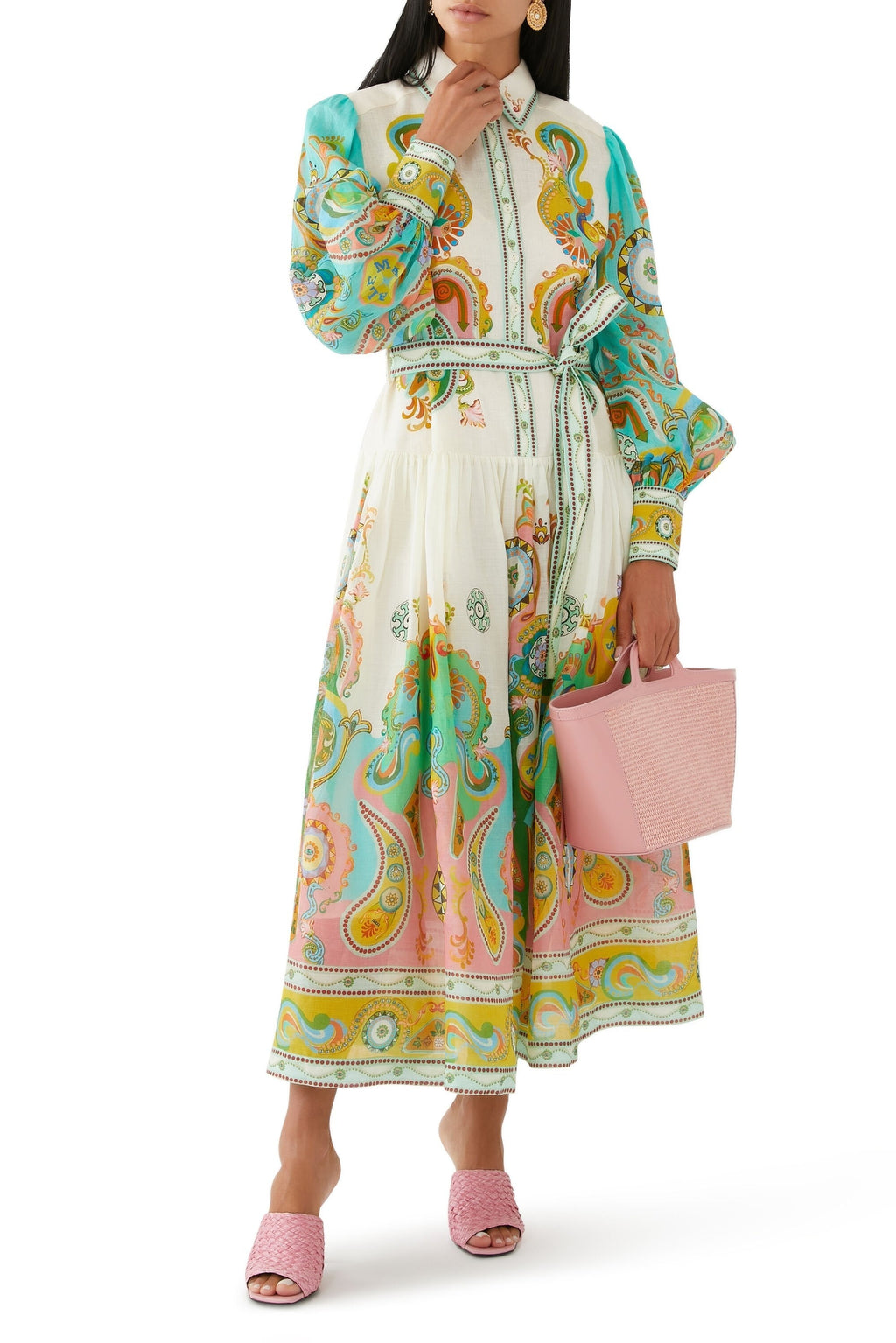 Gracefully Styled Dress for Any Occasion