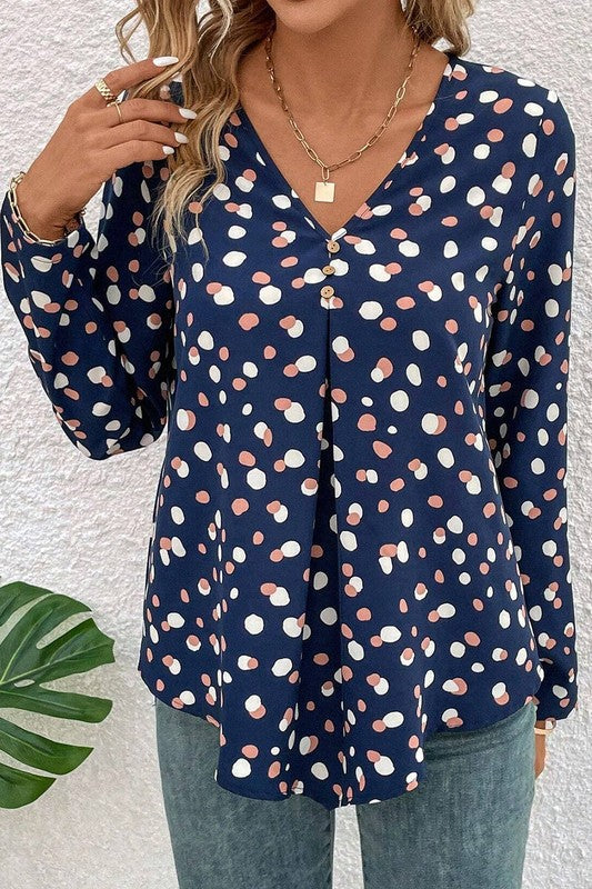 Sophisticated Blouse with a Clean Classic Look