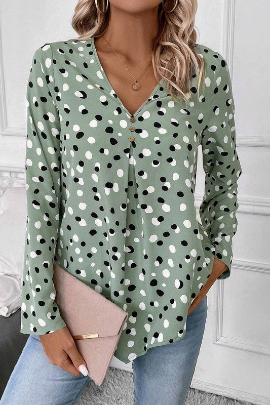 Sophisticated Blouse with a Clean Classic Look