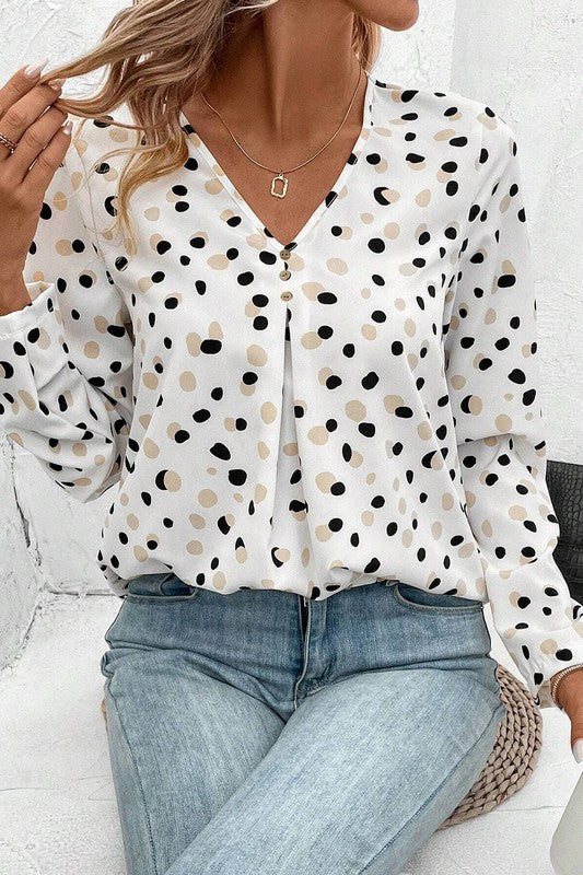 Sophisticated Blouse with a Clean Classic Look