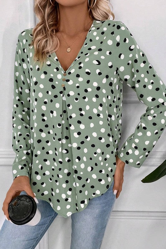 Sophisticated Blouse with a Clean Classic Look
