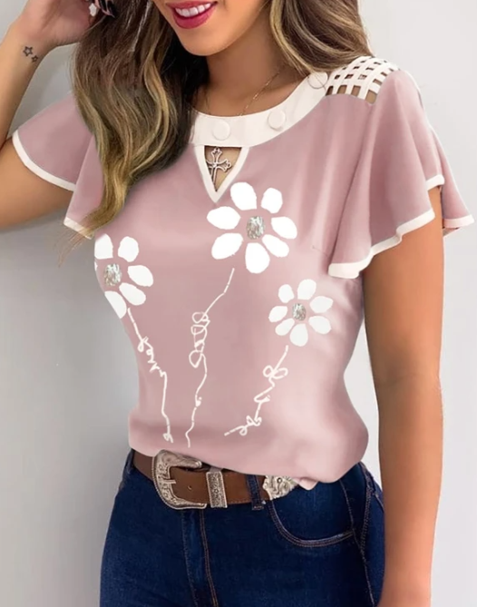 Sophisticated Blouse with a Clean Classic Look