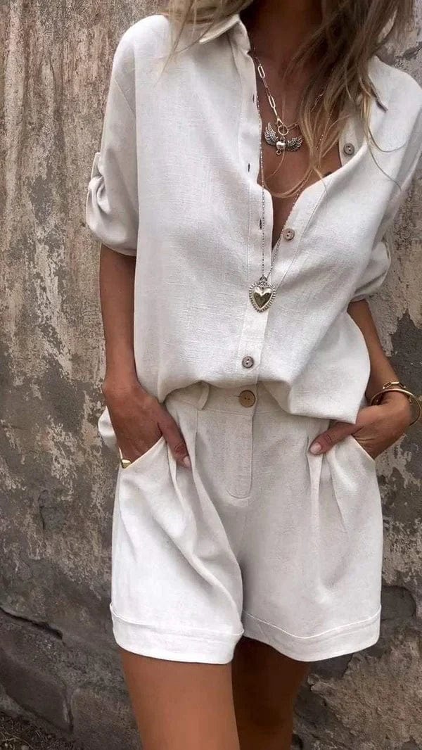 Beautifully Crafted Blouse in a Classic Style