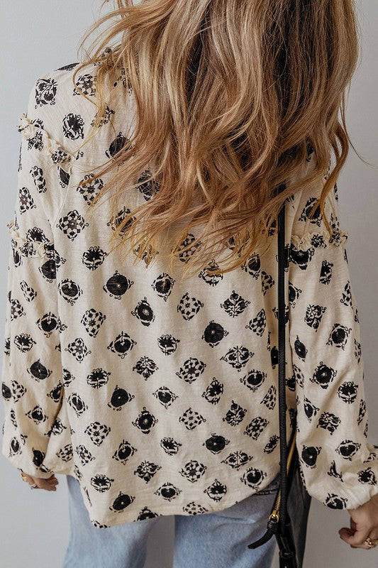 Gracefully Styled Blouse for Any Occasion