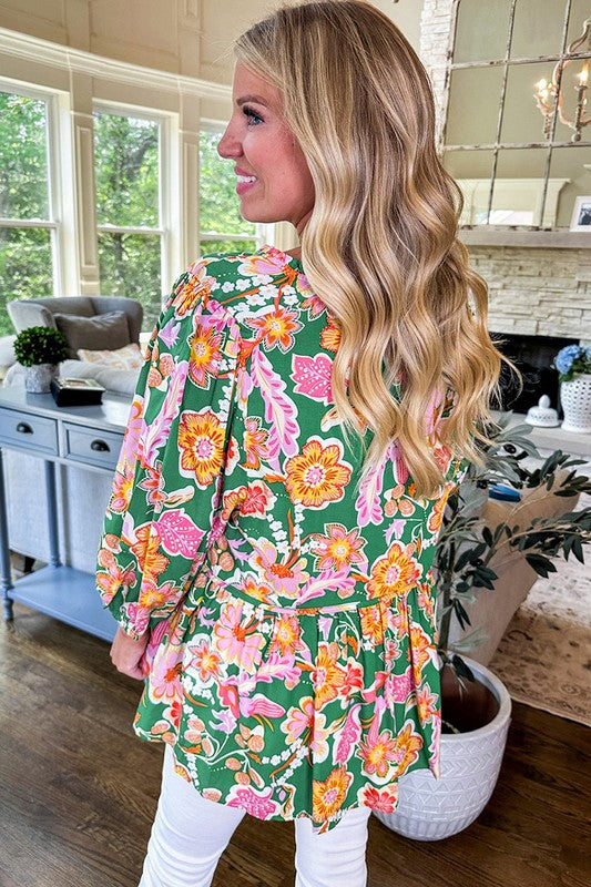 Well Tailored Blouse with a Graceful Silhouette